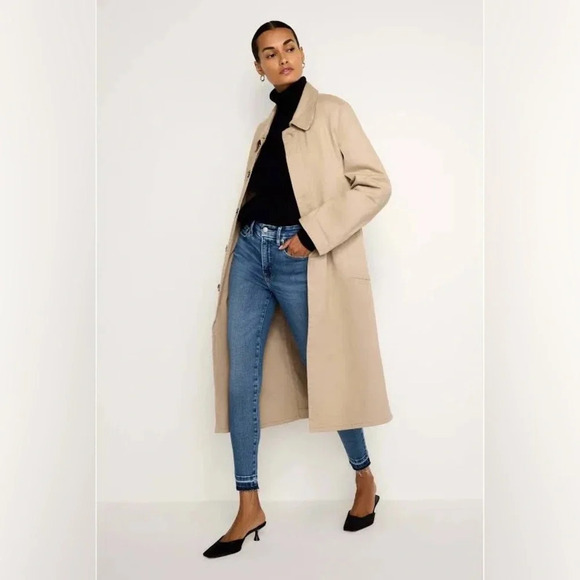 Good American Good Waist Raw Edge Crop Jeans in Blue Size 25 - Picture 4 of 13